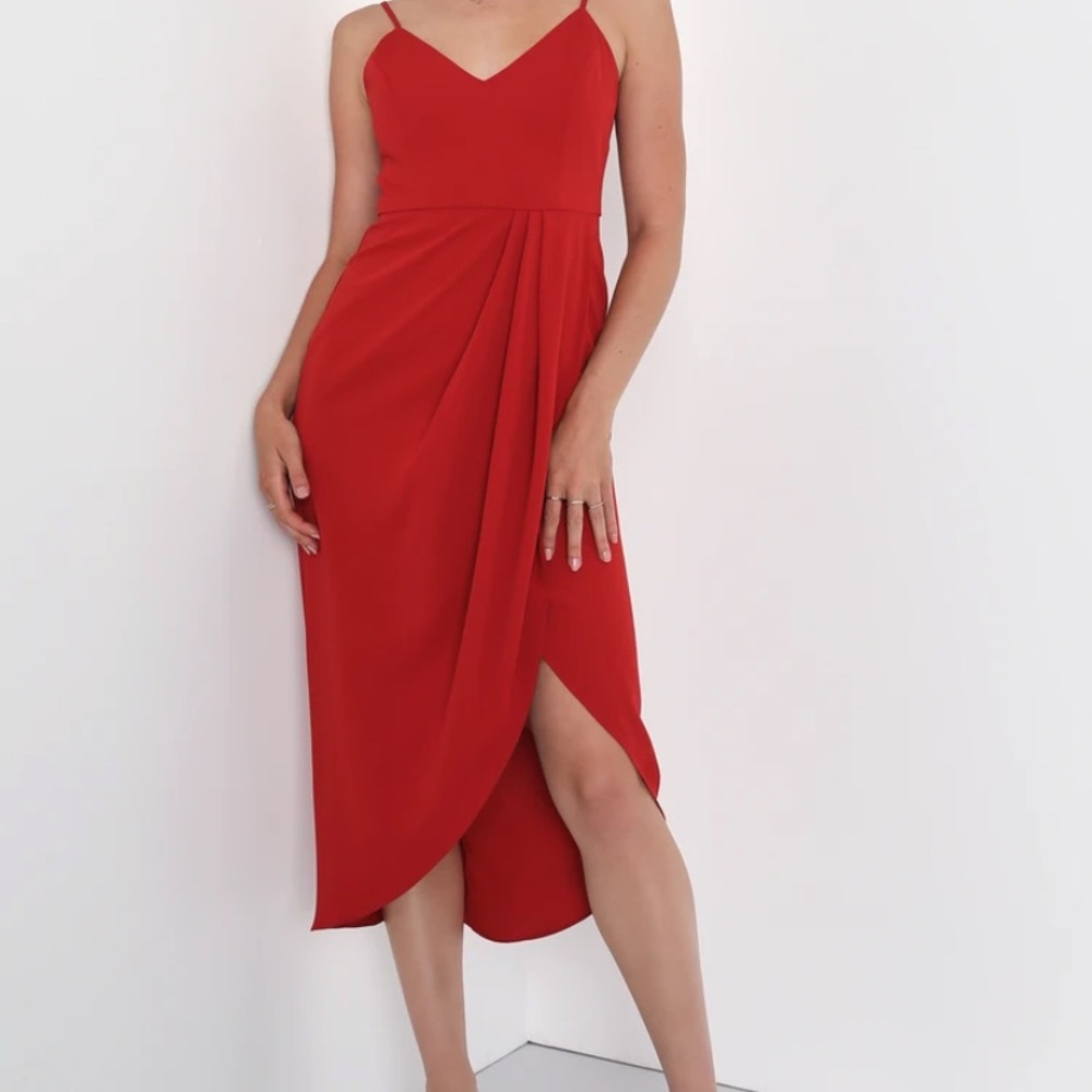 Brand new Lulu’s Reinette Rust Red Midi Dress